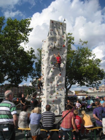 Link: Bilder Kletterturm Link: Bilder Kletterturm